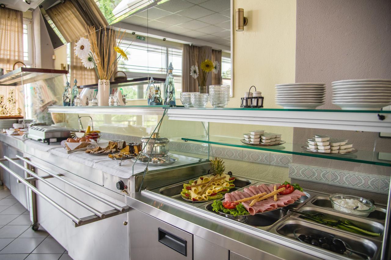 Athina Resort Аспровалта Екстериор снимка